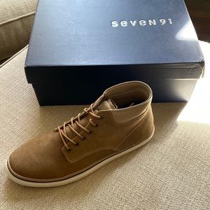 Mens shoes
